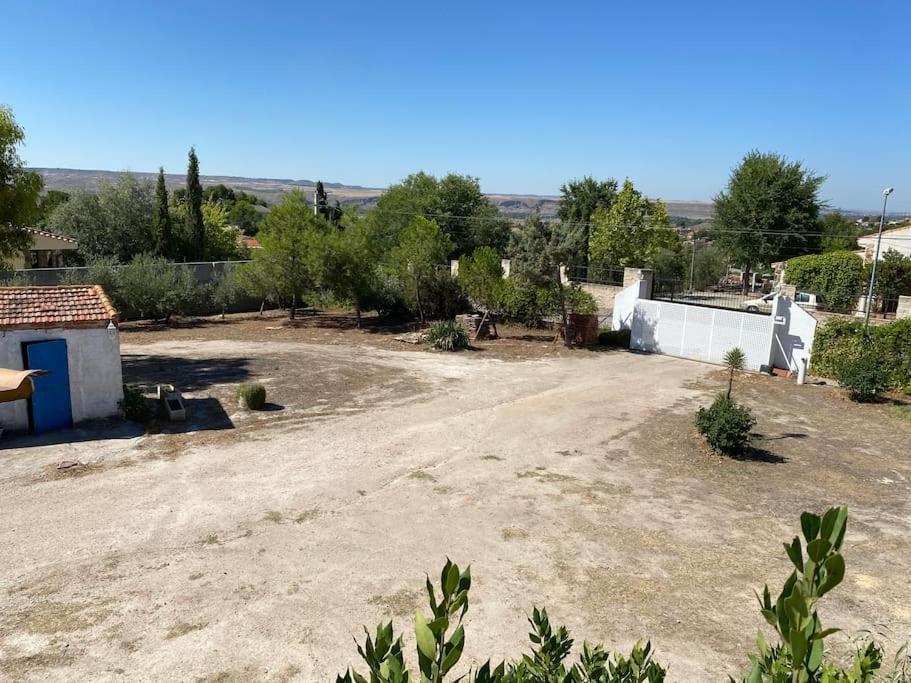 Finca Los Nardos De Miraltajo Colmenar de Oreja Kültér fotó